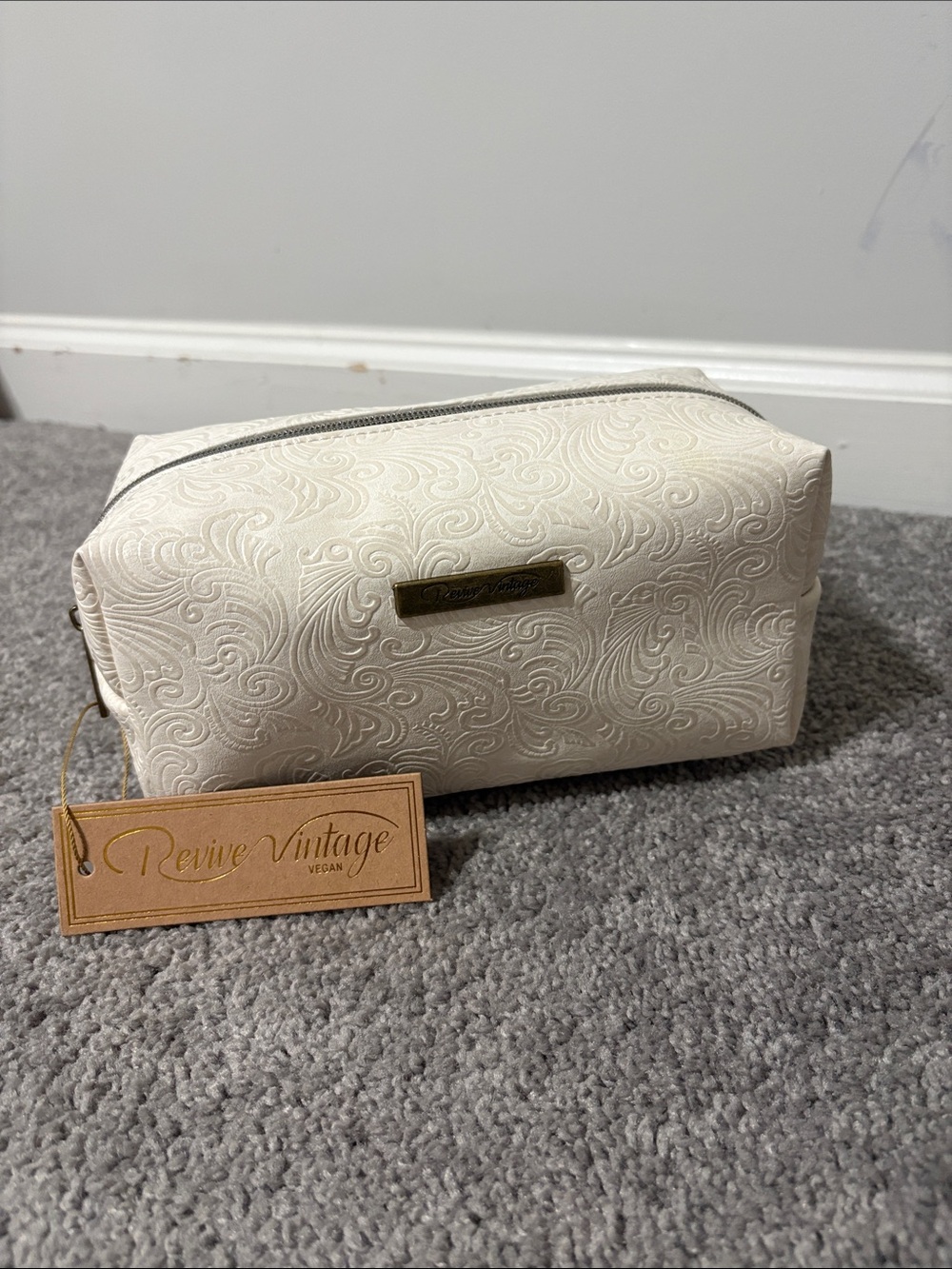 Revive Vintage vegan leather cosmetic bag